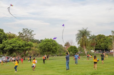 Reciclarte leva projeto “Colorindo o céu com pipas” ao Parque Cimba