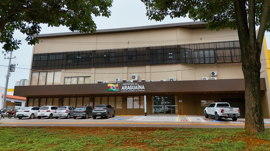 Nos demais órgãos públicos municipais, o atendimento ao cidadão retornará normalmente na segunda-feira, 23