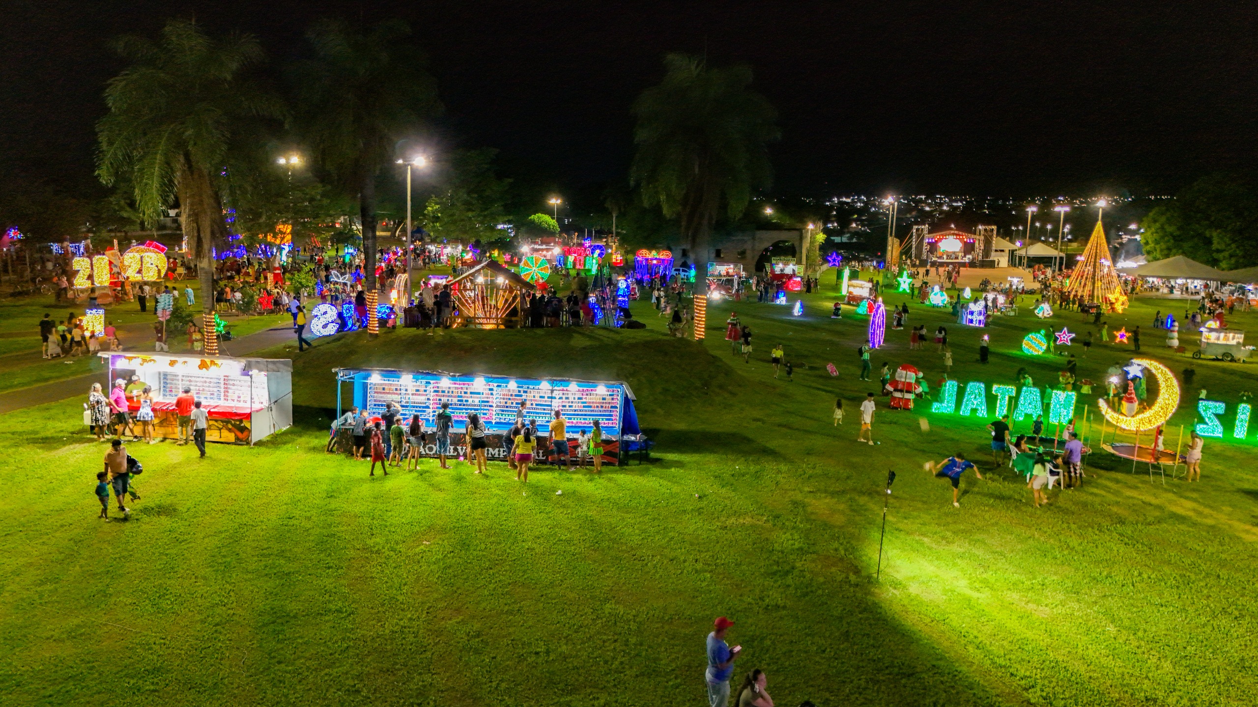 Vila de Natal recebe apresentações de corais e orquestra neste final de semana