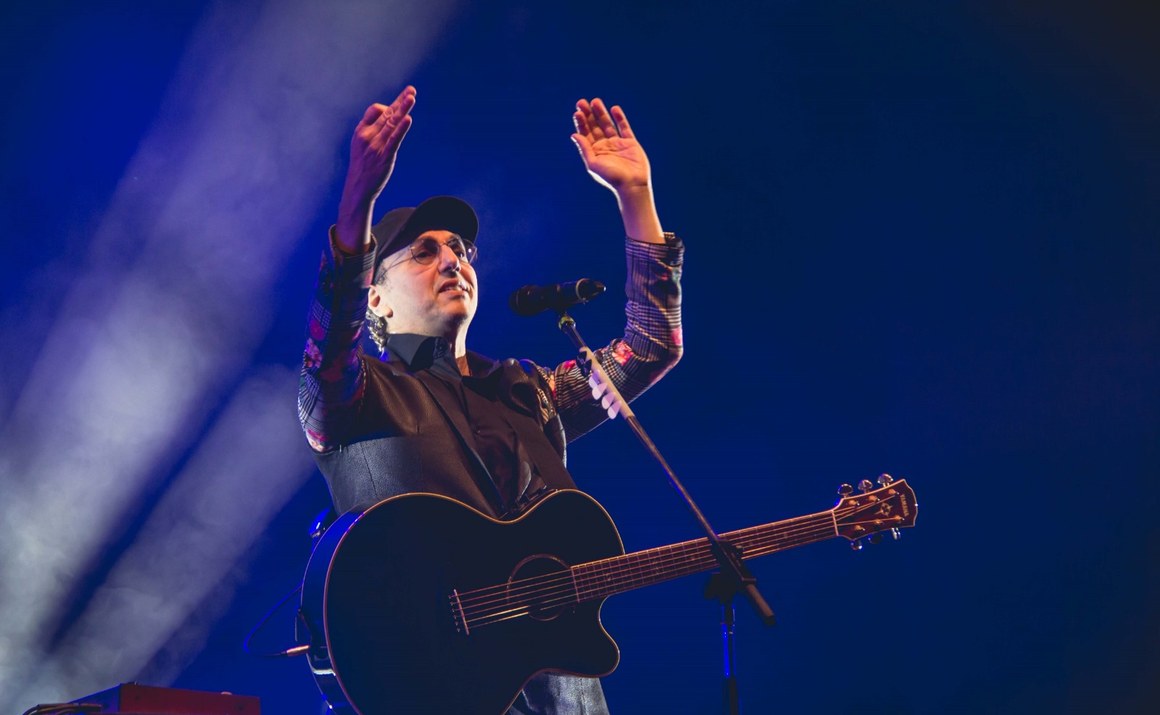 Ingressos gratuitos para o show de Zeca Baleiro estão disponíveis online