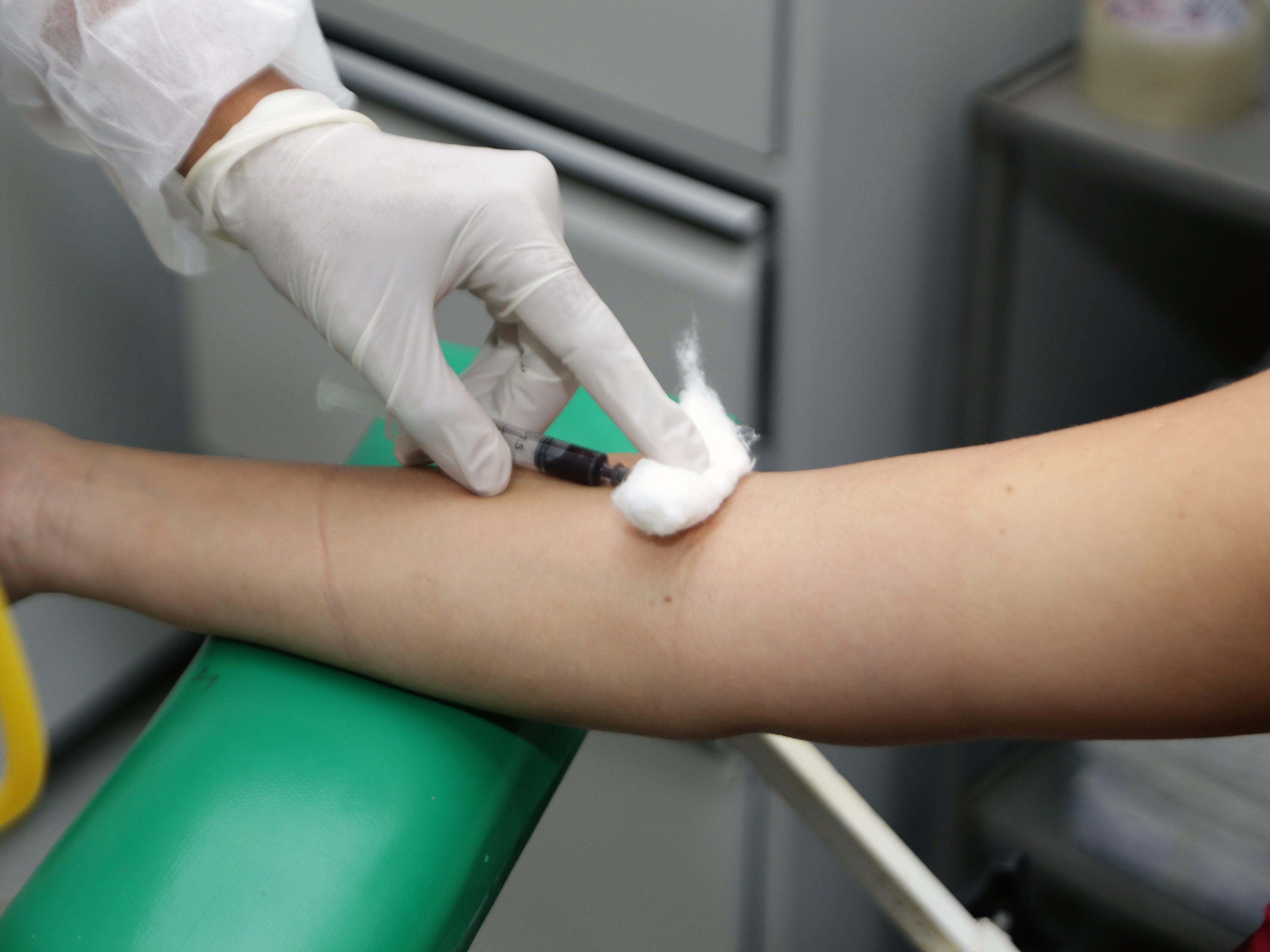 O atendimento é feito por ordem de chegada, respeitando quem tem prioridade na fila