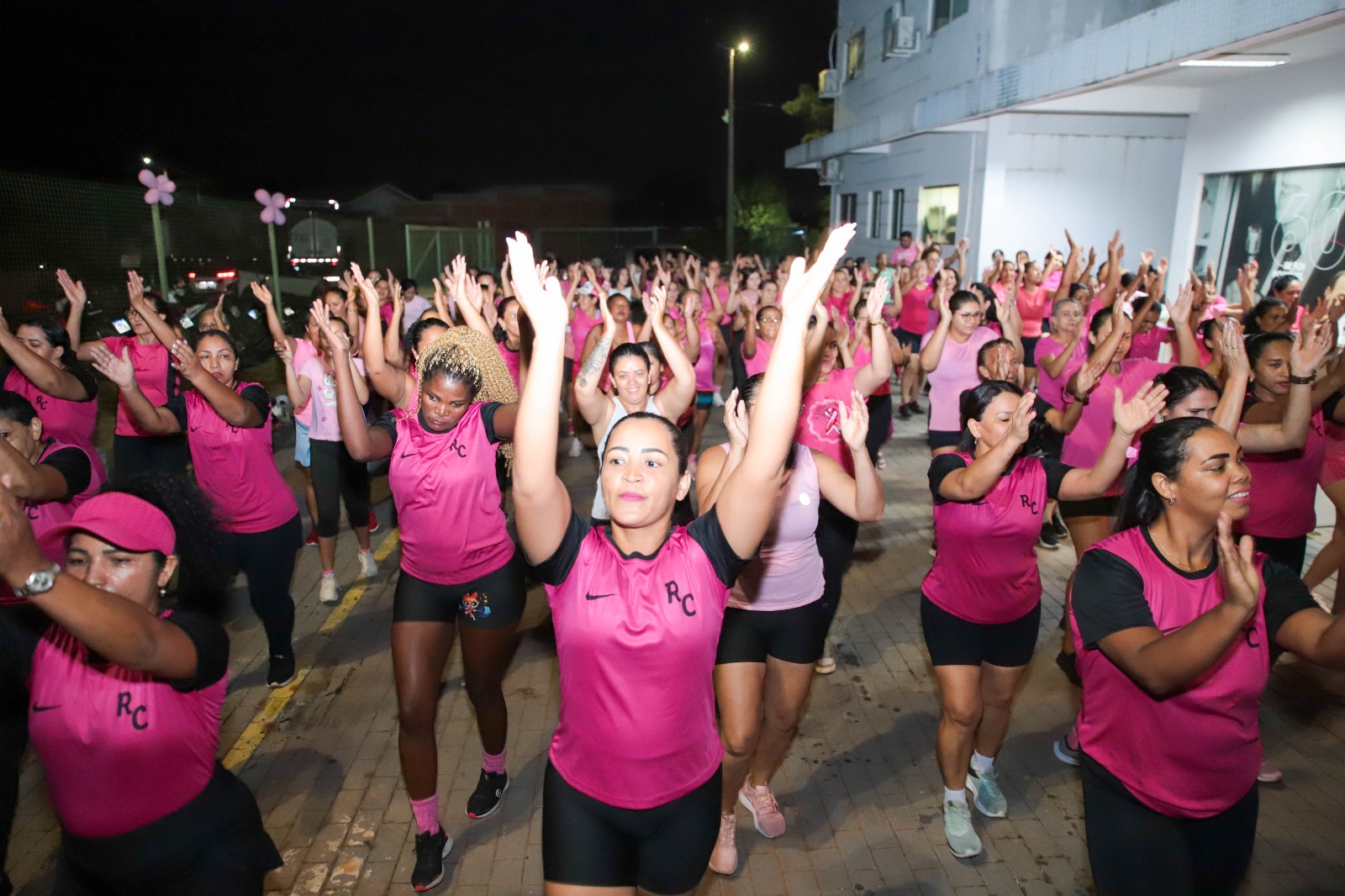 Prefeitura amplia ações da campanha Outubro Rosa com atendimento noturno e programação itinerante em Araguaína