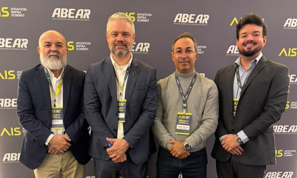 Wagner participa de megaevento da aviação em São Paulo e se reúne com executivos da Latam e GRU