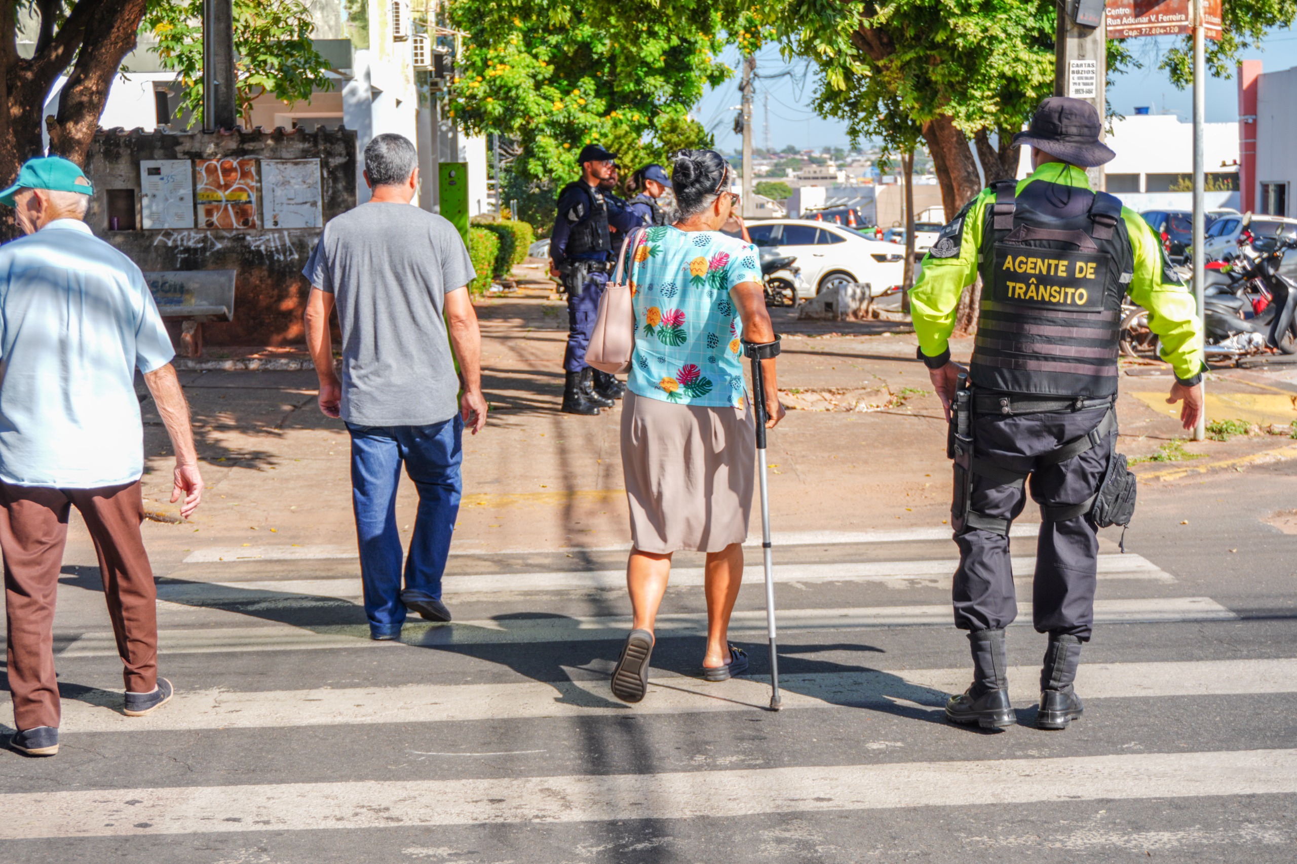 A mobilização foi realizada em pontos de grande circulação de pessoas no centro da cidade, como o cruzamento das ruas Ademar Vicente Ferreira e 25 de Dezembro e das avenidas Marginal Neblina e Cônego João Lima