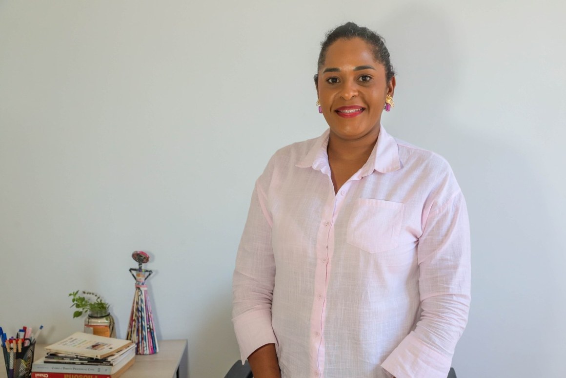 A Secretaria da Mulher fica localizada à Rua 25 de Dezembro, 307, Centro. O horário de funcionamento é das 8 às 12 horas e das 14 às 18 horas. Os números para contato da SEMUL são: (63) 992971932 / 34117067