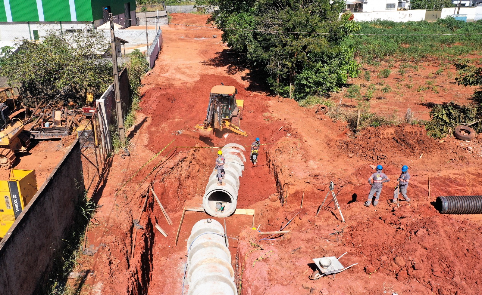 Prefeitura de Araguaína dá andamento às obras de pavimentação e drenagem do Parque Sonhos Dourados em Araguaína